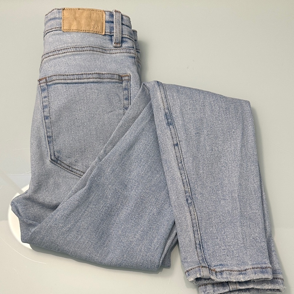 Zara Light Wash Skinny Jeans